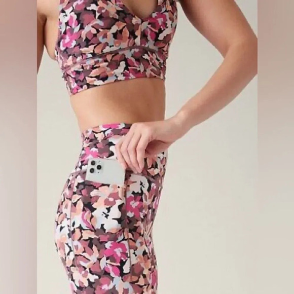 ATHLETA Transcend Stash Tight- Elysian Floral Pink - Picture 3 of 8